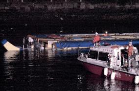 Pleasure boat, freighter collide in Tokyo Bay